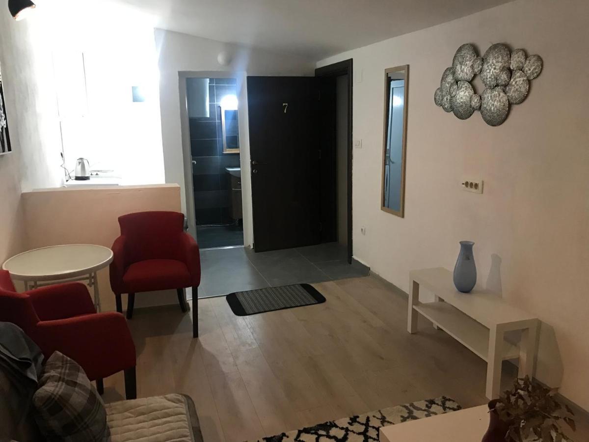 פודגוריצה Apartment Old Town מראה חיצוני תמונה